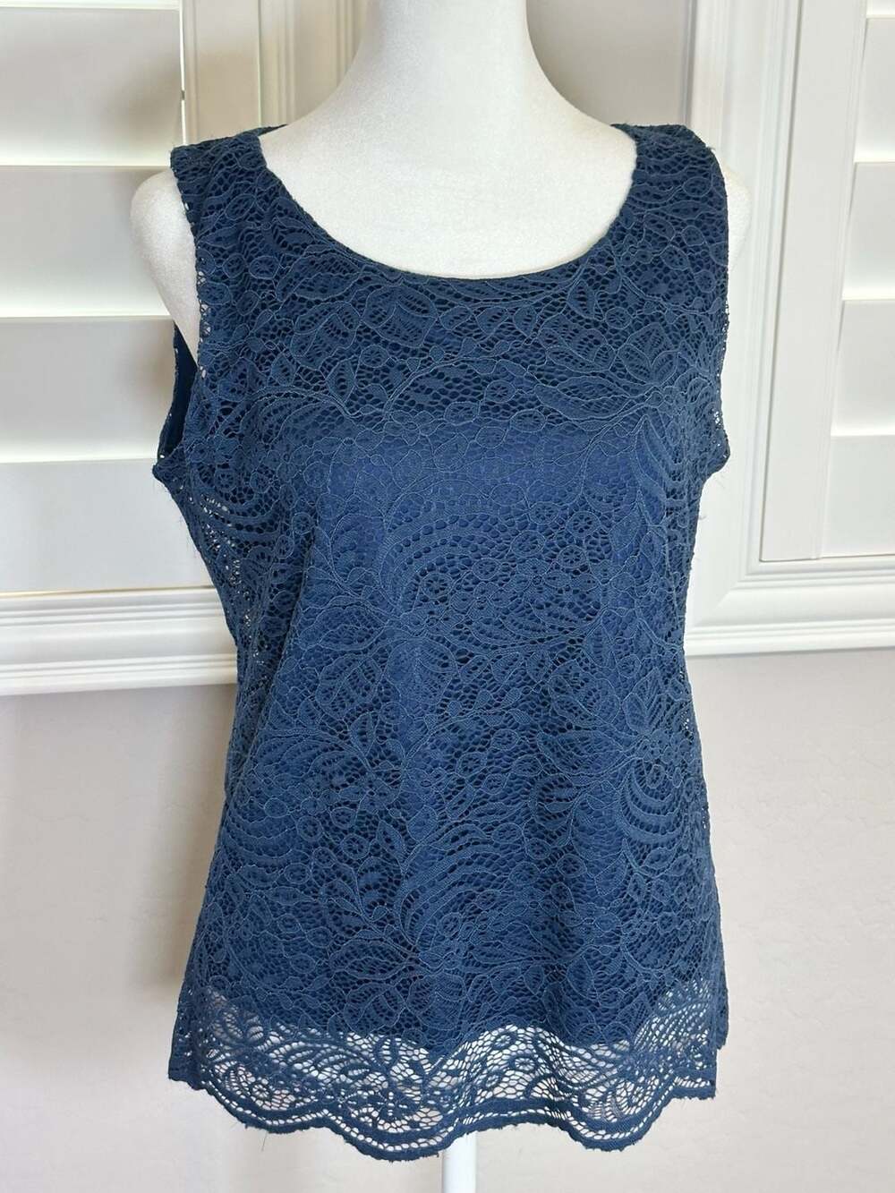Navy Blue Floral Lace Sleeveless Tank Top Blouse